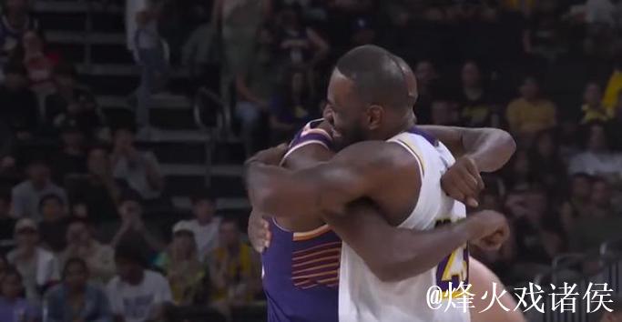 詹姆斯父子同台合砍19分 湖人季前赛不敌太阳